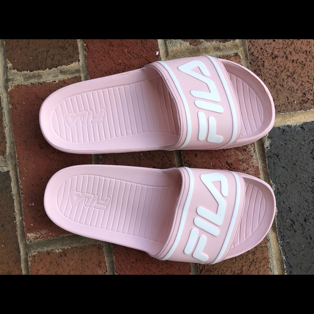 Fila Pink Slides